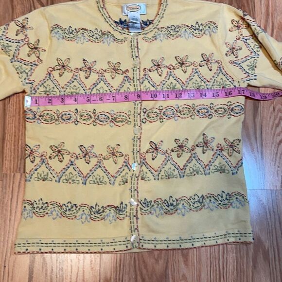 Yellow Cardigan, embroidered  Sweater, XS - Picture 6 of 7